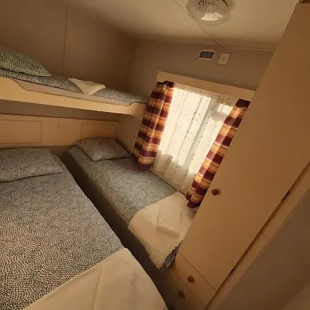 Gosp. Agroturystyczne Stary Gaj 펜션 Zerkowice