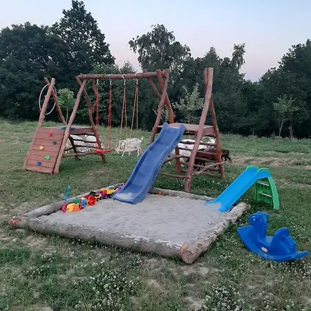 Gosp. Agroturystyczne Stary Gaj 펜션 Zerkowice