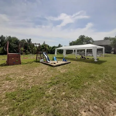 Gosp. Agroturystyczne Stary Gaj * Zerkowice