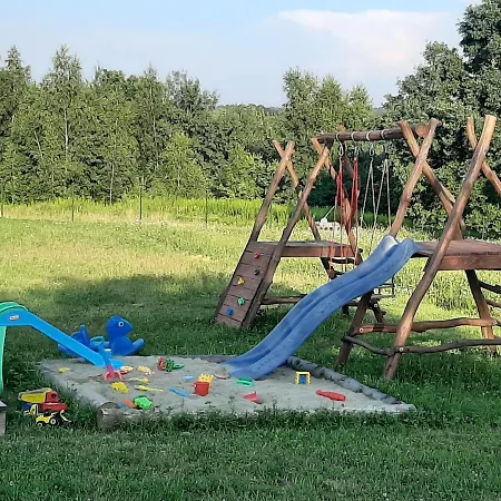 Gosp. Agroturystyczne Stary Gaj 펜션 *