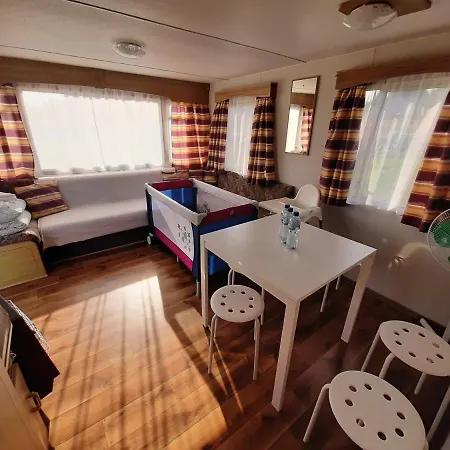 Gosp. Agroturystyczne Stary Gaj 펜션 *