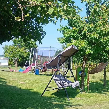 Gosp. Agroturystyczne Stary Gaj 펜션